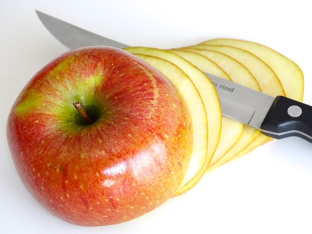 Kalter Apfel hilft beim Zahnen